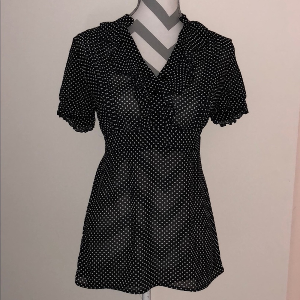 Polka dot Ruffle Top - Picture 4 of 8